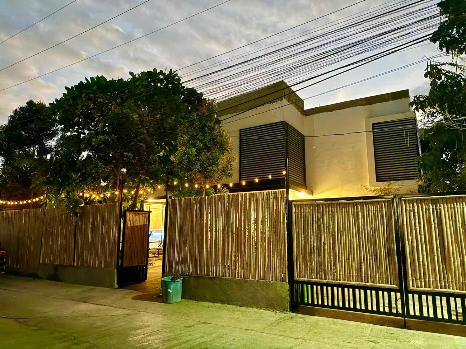 Goofy Ants Hostel Puerto Princesa Exterior foto